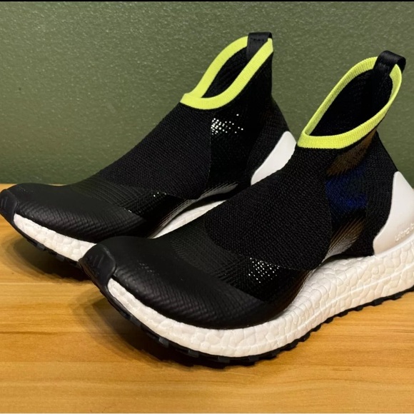 Adidas Stella McCartney Ultraboost x All Terrain Black Solar Lime Womens Size 5 - Picture 4 of 6